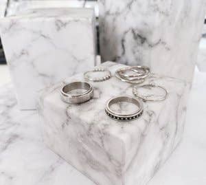 Classic Anxiety Fidget Ring with 10 Steel Balls: Easy Order size 16-17-18-19